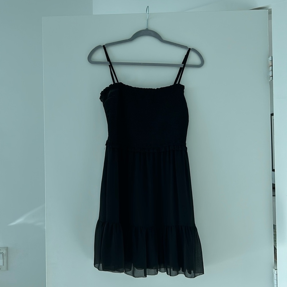 Black aritzia dress
